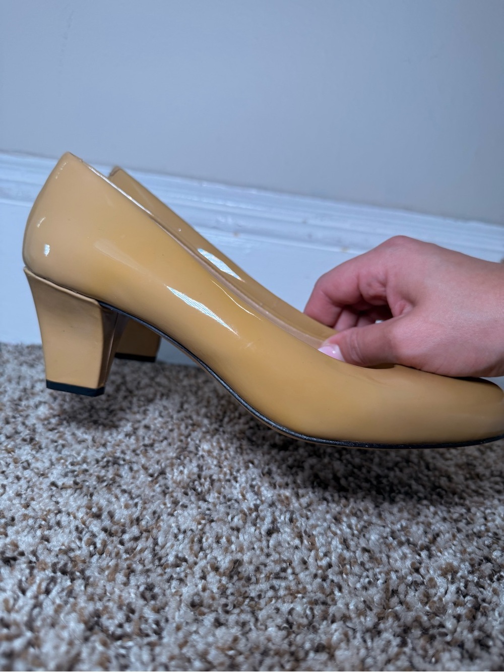 Trotters Signature Nude Patent Heels